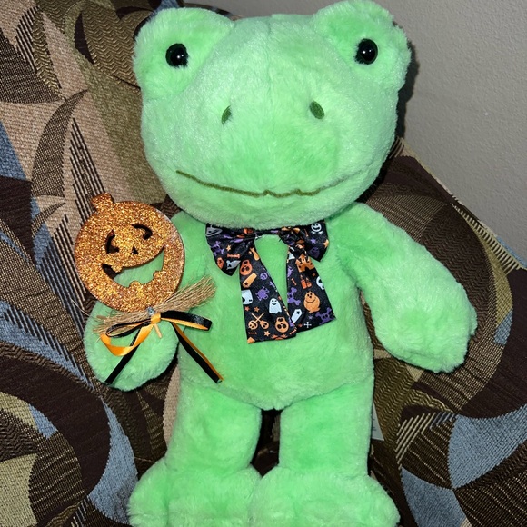 Build-A-Bear Workshop Spring Frog Jolly Jumps Stuffed Animal Plush Halloween - Picture 2 of 4